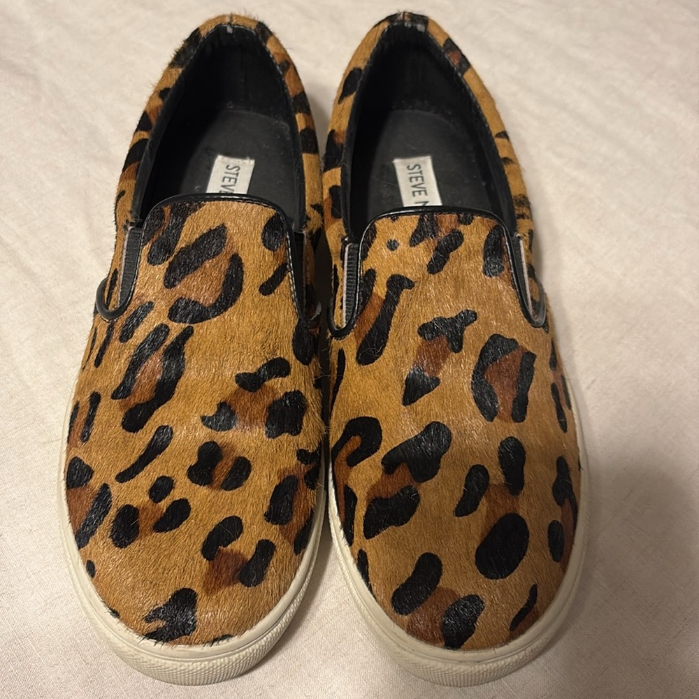 Steve Madden Leopard Slip on sneakers